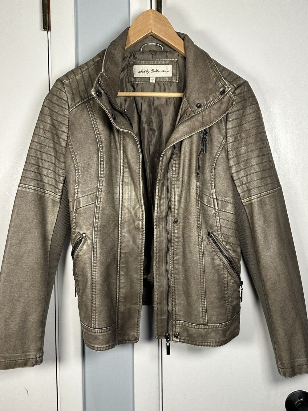 VGC Sebby Collection Women's Faux Leather Jacket Gray/Brown  size Small